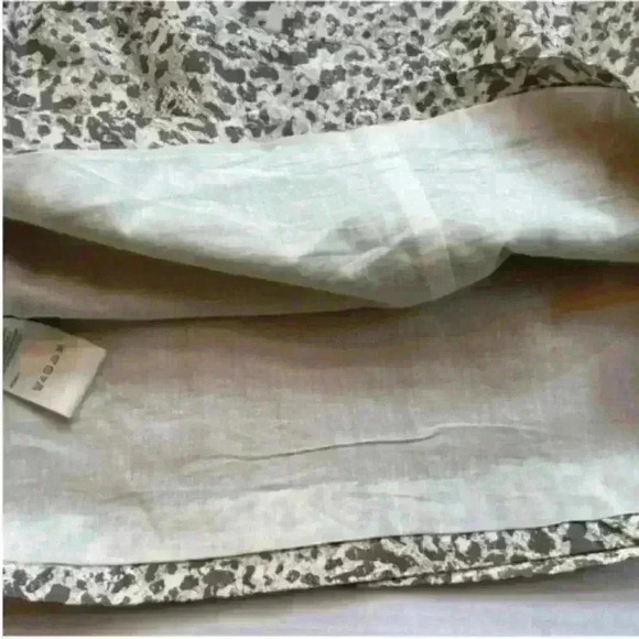 FREE PEOPLE “Fake Out" Faux Leather Animal
Print Wrap Skirt Size 0 EUC! - Picture 10 of 10